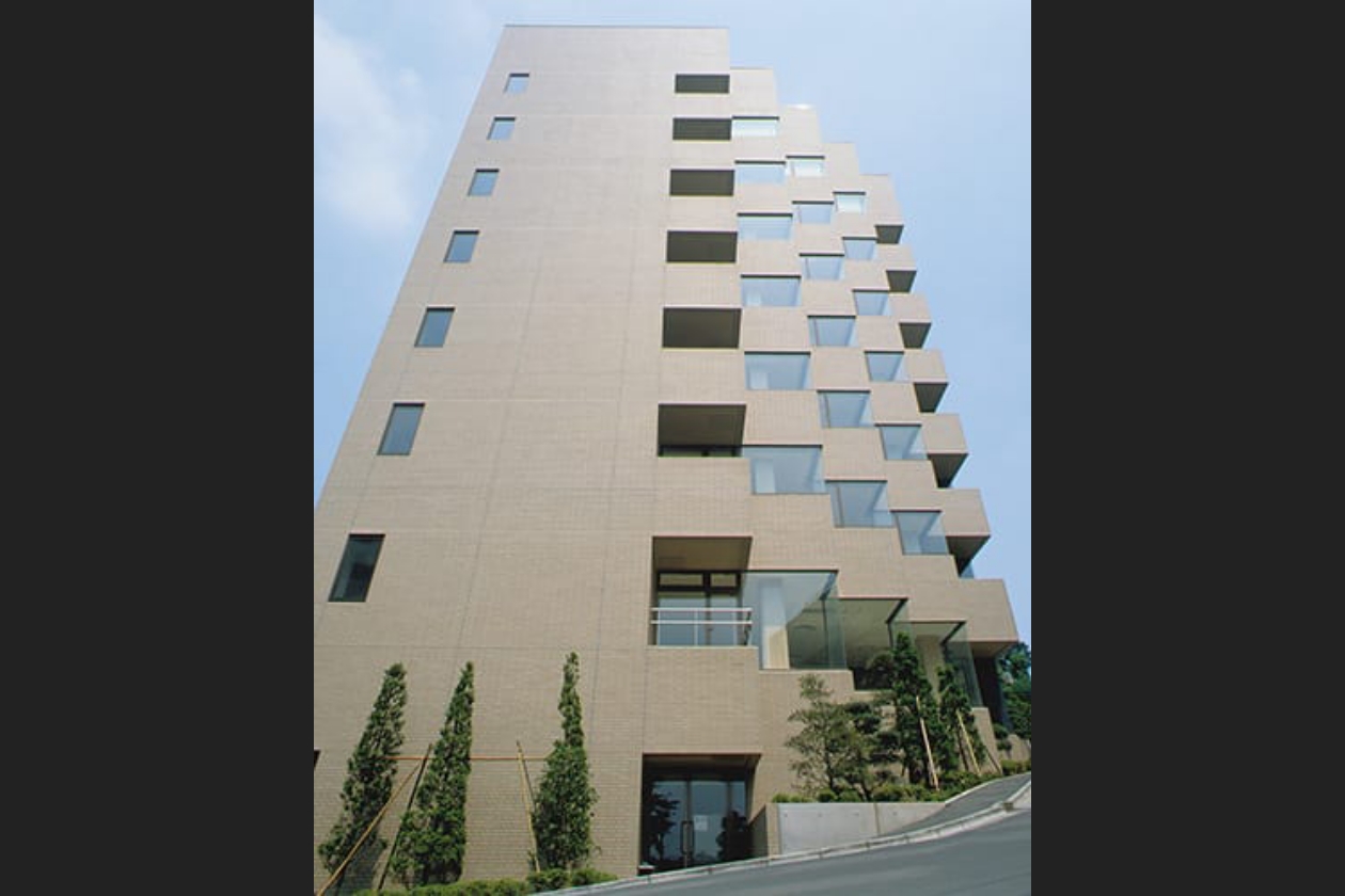 1989(平成元)年 短期大学開学(3学科定員170名)