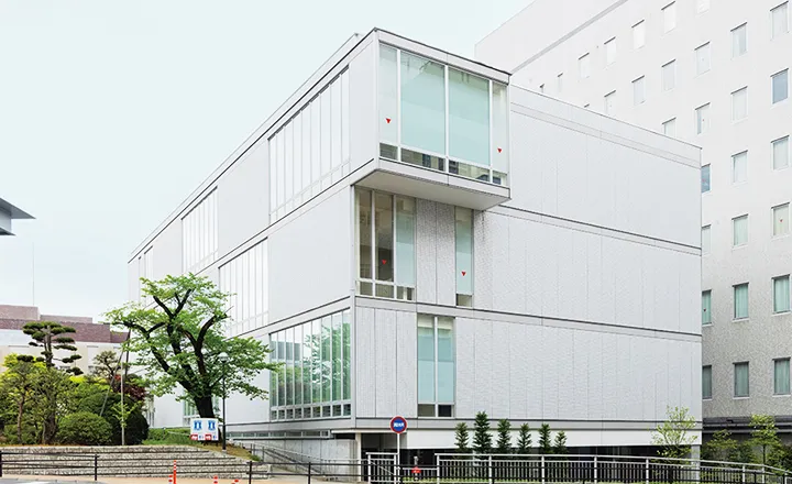 15号館オルコスホール（講義室）