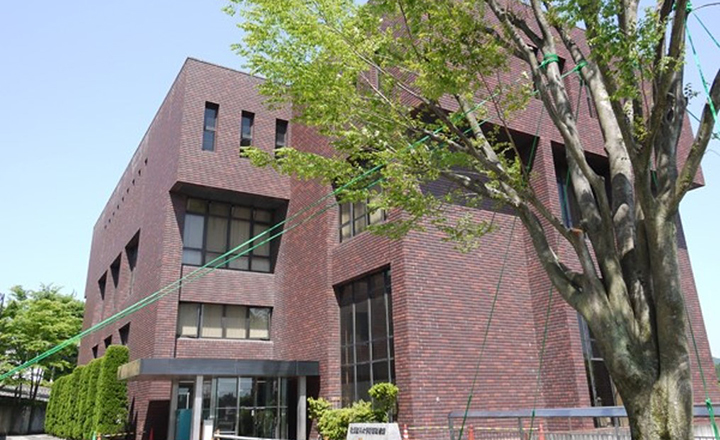 附属図書館