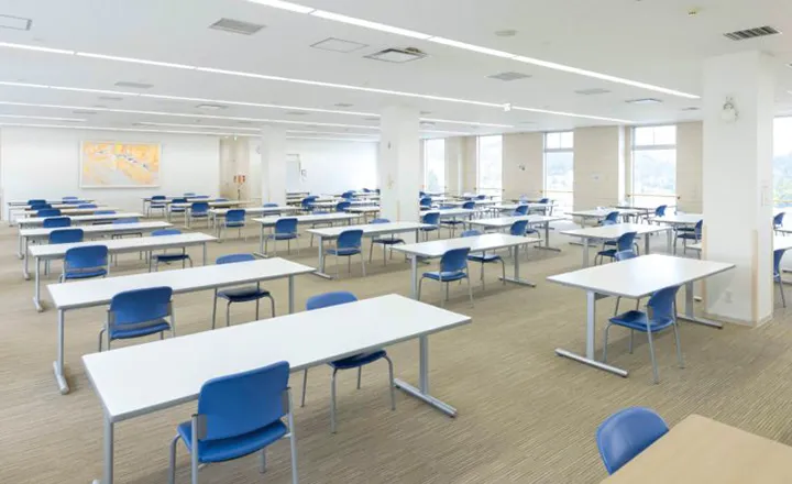 学生ホール