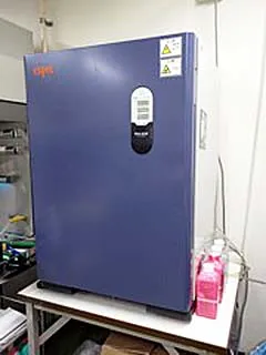 炭酸ガスインキュベーター(1)
