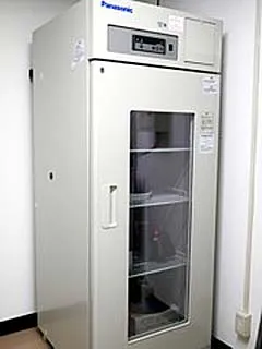 ローター保管庫②(低温保管庫)