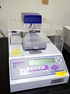 遺伝子導入装置(エレクトロポレーション装置)_robocycler