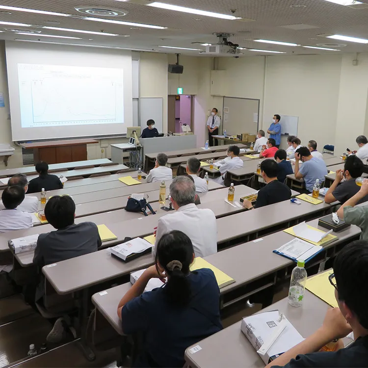 内科専攻医症例カンファレンス参加可能_07