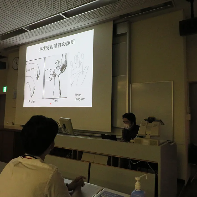 研修医教育セミナー（ランチョンセミナー）08