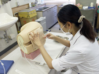 腰椎穿刺シュミレーター